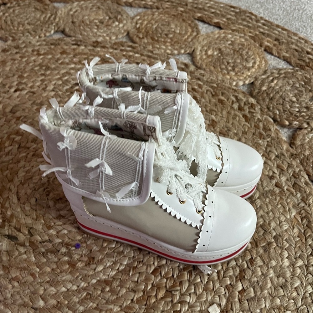 Brand new shoes from Amazon
